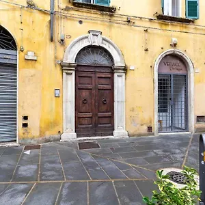 Flat With Whirlpool Bath In The Historic Centre , Perugia Italia